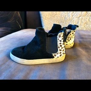 Girls suede sneaker booties